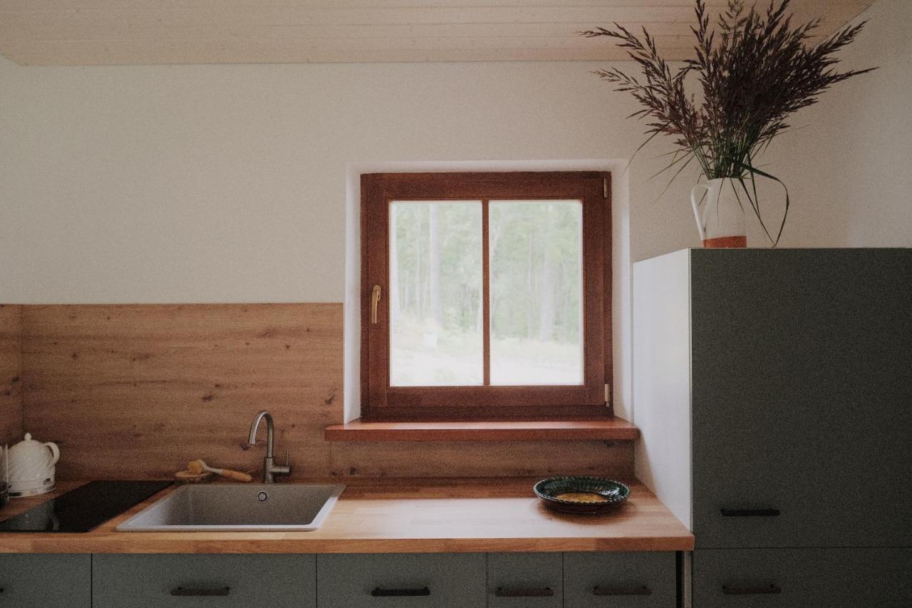 Secluded Holiday Home With Sauna In National Park By The Sea Vaide Buitenkant foto
